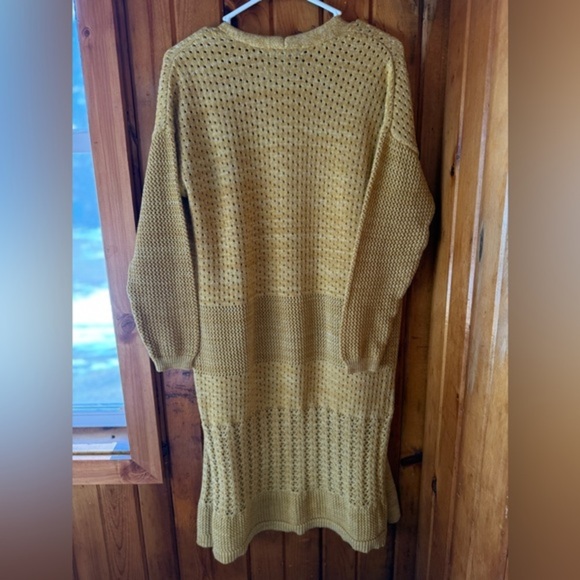 Marled Mustard Yellow Cable Knit Long Cardigan Size Medium - Picture 2 of 7